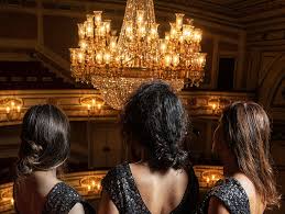 Carolina beatriz ângelo e ana de castro osório. Estreia 4 De Julho As Tres Sozinhas Co Producao Teatro Meia Volta E Depois A Esquerda Quando Eu Disser Teatro Nacional D Maria Ii Dgartes