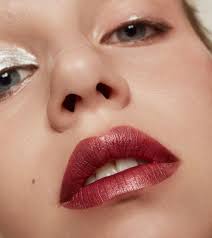 13 Pretty Fall Lip Colors That Work