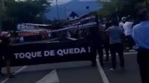 Este mismo toque de queda continuo se aplicará en los municipios de rionegro, marinilla, la ceja, el retiro, guarne, el carmen de viboral y el santuario este mismo toque de queda volverá a regir en medellín, el valle de aburra y el oriente para el lunes. Tvtpiykumz1tym