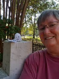 A friend told us a while ago regarding Old Souls' mentor…”Mary'll take you  places!”, and she was right. Mary's kindness and grace landed us in Happy  Valley this past weekend, grateful for