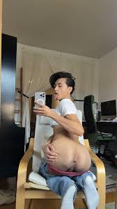 Tight Man Hole - Redhead Bubble Butt Up Close