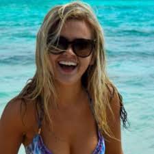 Kay Brooke Bell (@Kay_Brooooke)