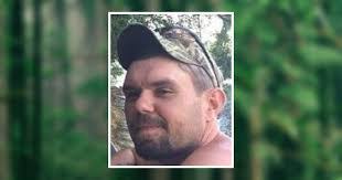 Carolyn Lash's Instagram, Twitter & Facebook