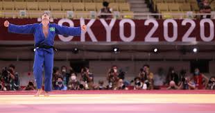No skate, kelvin hoefler conquistou a primeira medalha do brasil nas olimpíadas 2020. Daniel Cargnin Medalha De Bronze