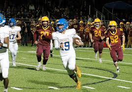 Join facebook to connect with joshua kingston and others you may know. Bremerton Slips Past Kingston 30 20 To Set Up A Showdown With Crosstown Rival Olympic Next Friday Kitsap Daily News