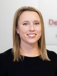 Lisa Bertram's Instagram, Twitter & Facebook