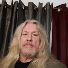 How to find a missing person in Seattle who is struggling with fentanyl  addiction?