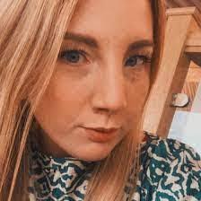 Elisha Vickers's Instagram, Twitter & Facebook