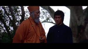 Bruce lee a nagyfonok 1971 teljes film, bruce lee élete a halhatatlan sárkány dokumentumfilm magyar nyelven, karate tigris, a sarkanyholgy bosszuja1, bruce lee vs chuck norris hd, a sárkány bosszúja teljes bruce lee legendája teljes film ~ magyarul. Bruce Lee Ne Gondolkozz A Sarkany Kozbe Lep Bruce Lee Filozofia Videa