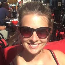 Laura Chute (@lauracameronco1)