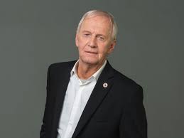 Hogan is most famous for appearing in the 1986 movie crocodile dundee and its subsequent. Up Close With Actor Paul Hogan Travel Insider