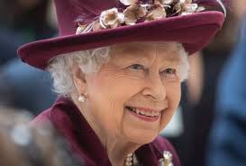 Final stamps with Queen's emblem released for Christmas