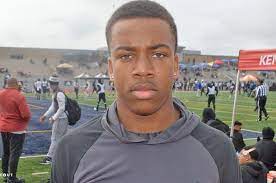 4 Star Prospect Jevon Holland Commits To Oregon Continues Ducks Recruiting Run Recruitment Running Oregon