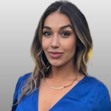 Angela Sanderson's Instagram, Twitter & Facebook