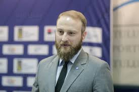 Declarații făcute de constantin ștefan, djordje cirkovic, javier humet și ionuț nistor după finala dinamo bucurești a anunțat joi un nou transfer, este vorba de interul dreapta javier humet, care a. Bucuresti Primire Cetatenie Javier Humet Gaminde Inquam Photos