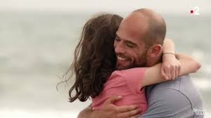 Un si grand soleil ne se contente pas de suivre les aventures de claire. Un Si Grand Soleil En Avance Manu Retrouve Sa Fille Resume Video Episode N 252 Du 13 Aout Stars Actu