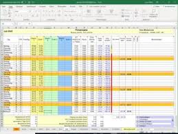Vorlage zur täglichen zeiterfassung der arbeitsstunden für einen monat hier als pdf downloaden. Office Arbeitszeiterfassung Urlaubsplaner Downloads Computer Bild