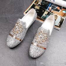 2018 New Dandelion Spikes Flat Leather Shoes Rhinestone Fashion Mens Loafers Dress Shoes Men Slip On Casual Diamond Poin Mens Prom Shoes Loafers Men Shoes Mens
