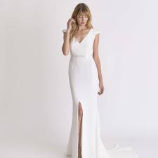 Satin ball gowns long sleeves wedding dress 2021 jewel neck lace appliques prom dresses formal party gown. 100 Wedding Dresses Perfect For Petite Figures