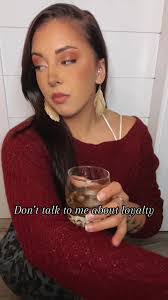 Amanda Vaught's Instagram, Twitter & Facebook