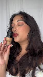 Glowy Summer Glam thanks to @Armani beauty Products used: Luminous silk  hydrating makeup primer Luminous Silk foundation Luminous silk concealer  Luminous silk glow blush in warm nude Eyes to kill ...