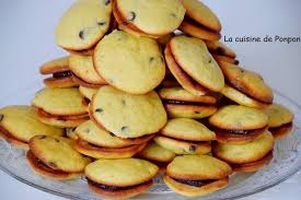 Biscuits A La Banane Aux Pepites De Chocolat Biscuits Aux Bananes Biscuits Pepite Chocolat