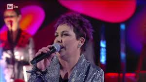 Listen to donatella rettore | soundcloud is an audio platform that lets you listen to what you love and share the stream tracks and playlists from donatella rettore on your desktop or mobile device. Ora O Mai Piu S2019 Donatella Milani Canta Splendido Splendente 23 02 2019 Video Raiplay