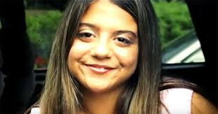 Hon föddes utan ben och övergavs av sin mamma. 16 år senare avslöjas en  familjehemlighet som berört miljoner.