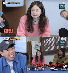 이날 촬영 현장에서 전소민은 뛰어난 센스와 각양각색의 포즈로 촬영에 임하며 '화보 장인'의 면모를 선보였다. ëŸ°ë‹ë§¨ í•˜í•˜ ì–'ì„¸ì°¬ì— ì „ì†Œë¯¼ ì¢‹ì•„í•˜ë©´ì„œ ê³ ë°± ì•ˆ í•´ ì¤'ì•™ì¼ë³´