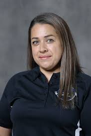 Yara Valdez's Instagram, Twitter & Facebook