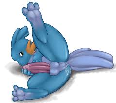 mudkip, creatures (company), game freak, nintendo, pokemon, 1boy, anus,  ass, autofellatio, cum, erection, fellatio, full body, furry, furry male,  gen 3 pokemon, green eyes, male focus, masturbation, oral, penis, pokemon  (creature), presenting,