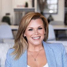 My beautiful wife Shelli just accepted a job offer to teach ESL and basic  skills to the Chicago Cubs farm teams in Mesa/Tempe/Pheonix so we are  moving!