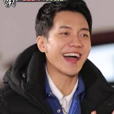 Han Jisung with his Epitome Look.❤✨ #Jisung #Han #StrayKids #지성 #한 #스트레이키즈  -🌥- ( cr.| Stray Kids