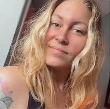 Can anyone foster my 3 cats for a month in Northeast PA?