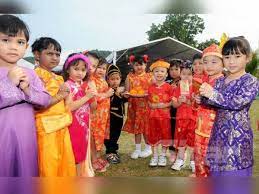 Warisan kepelbagaian budaya malaysia tingkatan 2 these pictures of this page are about:pelbagai kaum. Perpaduan Kunci Keharmonian