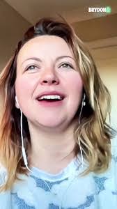 Alison Morrell's Instagram, Twitter & Facebook