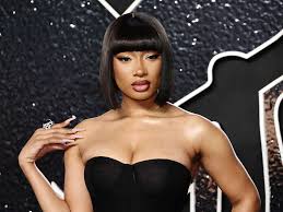 Hot Girls, Take Note of Megan Thee Stallions VMAs Blunt Bob