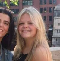 Leah Bollman's Instagram, Twitter & Facebook