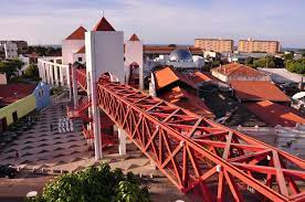 estrutura metalica interligando os varios centros culturais no dragao do mar fortaleza mares ceara dragao do mar