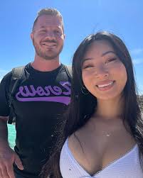 Jerry's early birthday weekend recap 🎂 1. Selfie 2. Big walkies with dad  3. Annual birthday pic 4. Cake from granny 5. Enrichment and Mozart  serenade from dad 6. Visit from Dana 7. Swim time #birthdayboy #rottweiler  #jerry #5yo