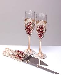 Personalized Wedding Glasses And Cake Server Set Cake Cutter Etsy In 2020 Wedding Glasses Wedding Wine Glasses Wedding Flutes