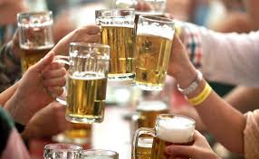 Ein Bier Am Tag Schon Massiger Alkoholkonsum Verkurzt Die Lebenserwartung Kolnische Rundschau