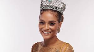 Sienna Evans is Miss Bahamas World 2021