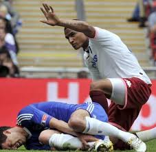 In the game fifa 20 his overall rating is 79. Schwere Verletzung Boatengs Vater Deutet Revanche Foul An Ballack An Welt