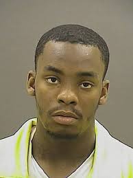 Dennis Diggs's Instagram, Twitter & Facebook