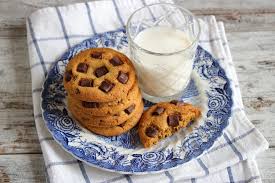 Everyone needs a classic chocolate chip cookie recipe in their repertoire, and this is mine. American Chocolate Chip Cookies Ricetta Originale Cinnamon Lover Blog