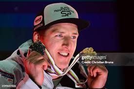 Erik Read of Team Canada Reacts, after crossing the finish line in...  Nachrichtenfoto