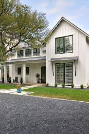 White modern farmhouse with painted brick exterior. The Best White Modern Farmhouse Exterior Paint Colors Modern Farmhouse Exterior Farmhouse Exterior Colors White Exterior Paint