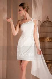 Coucou, je viens de repérer mon coup de coeur sur robedesoireecourte.fr, un site où on peut avoir sa robe habillée sur mesure! Robes Cocktail Pas Cher Large Choix De Robes Courtes Femme