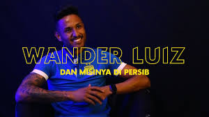 Blank walls suck, so bring some life to your. Wander Luiz Dan Misinya Di Persib Youtube